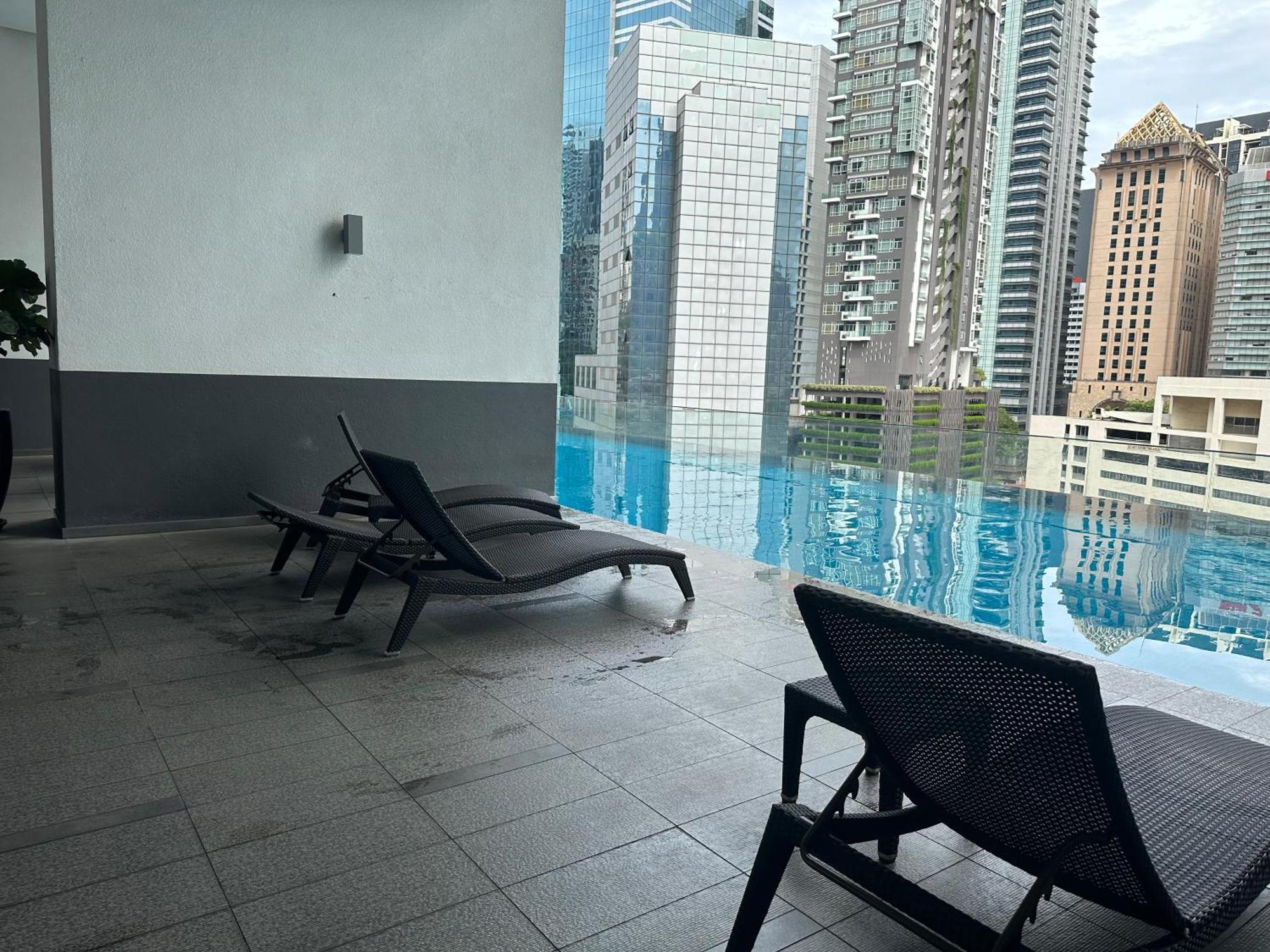 クアラルンプール ワン ブキット セイロン バイ ホームズ アジアン（ラマダ スイート Klcc）アパートホテル エクステリア 写真