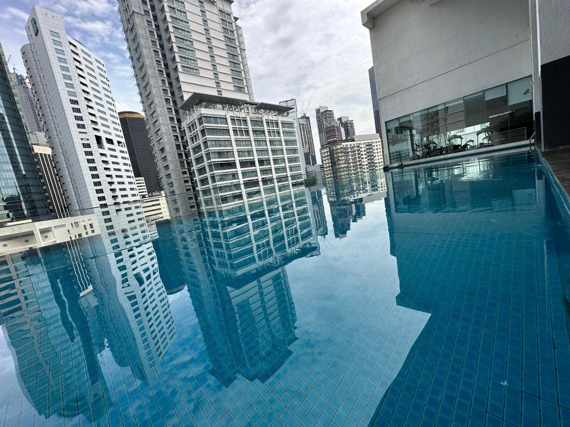 クアラルンプール ワン ブキット セイロン バイ ホームズ アジアン（ラマダ スイート Klcc）アパートホテル エクステリア 写真